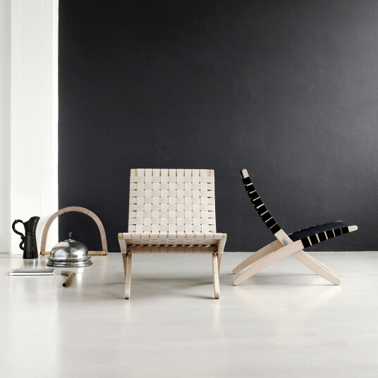 Carl Hansen & Søn MG501 Cuba Chair MG501 Cuba Chair Såpet eik / Sadelgjord Svart