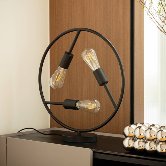Lucande Linnard bordlampe av jern, 3 lyskilder