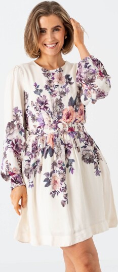 Vila Sofila Pla O Neck Long Sleeve Short Dress Hvit 36 Vila Sofila Pla O Neck Long Sleeve Short Dress Hvit 36