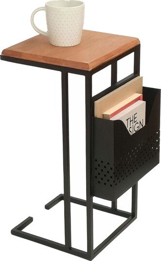 C formet industrielt sidebord med magasinhylle