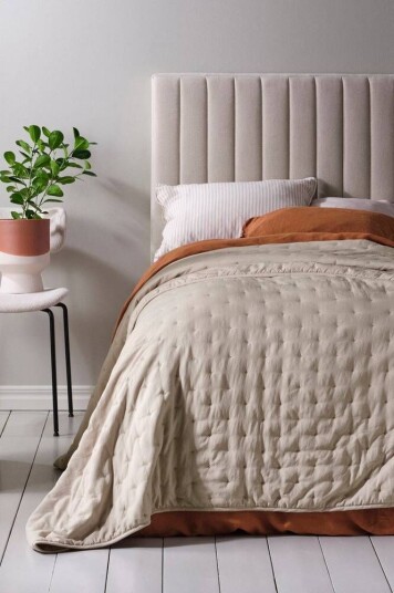 Jotex CALM sengeteppe - enkeltseng 150x250 cm Beige 1680925-01-32 1665020-02-21 Jotex CALM sengeteppe - enkeltseng 150x250 cm Beige 1680925-01-32 1665020-02-21