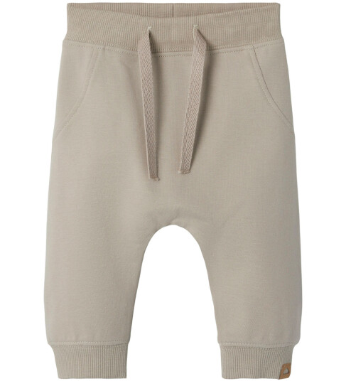 Name It Nbntakki joggebukse til baby Pure Cashmere Name It Nbntakki joggebukse til baby Pure Cashmere
