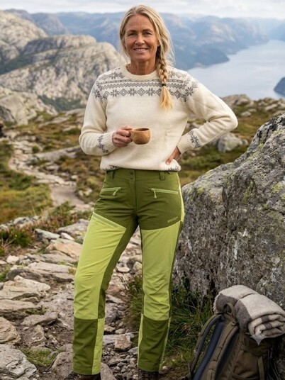 Skåla Turbukse til dame i lys/mørk grønn Skåla Turbukse til dame i lys/mørk grønn