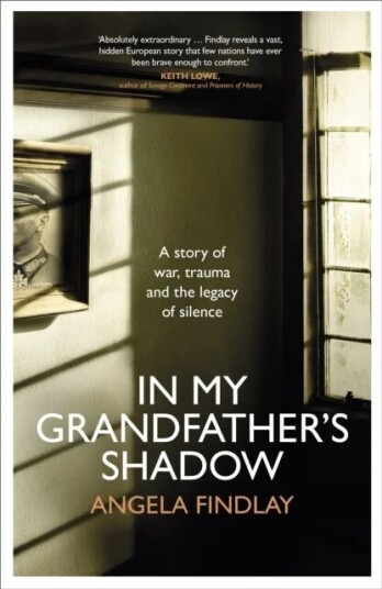 In My Grandfather'S Shadow Av Angela Findlay