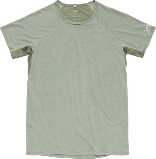 Devold Men"s Endurance Merino 130 Tee Fog XXL Devold Men"s Endurance Merino 130 Tee Fog XXL