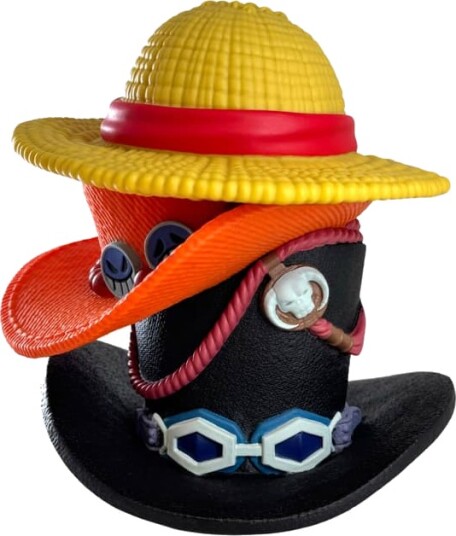 Plastoy One Piece sparegris Stack of Hats
