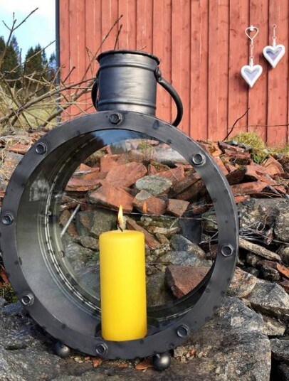 Rund kubbelys lykt i mørk metall Rund kubbelys lykt i mørk metall