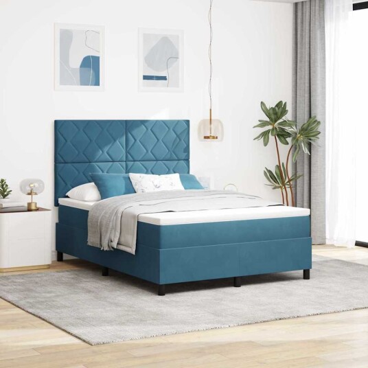 Box Spring Seng med Madrass & LED Mørk Blå 140x200 cm Fløyel