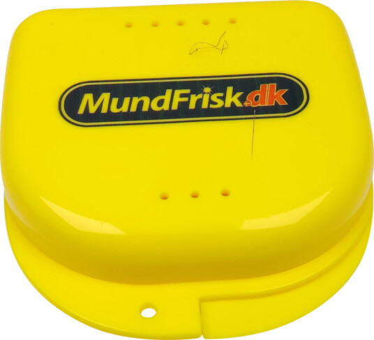Etui for oppbevaring av proteser, biteskinner, seler, munnbeskyttere, etc. GUL Etui for oppbevaring av proteser, biteskinner, seler, munnbeskyttere, etc. GUL