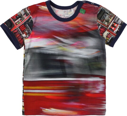 Freds World T skjorte   Brannbil   Freds World   74   T skjorte   Rød