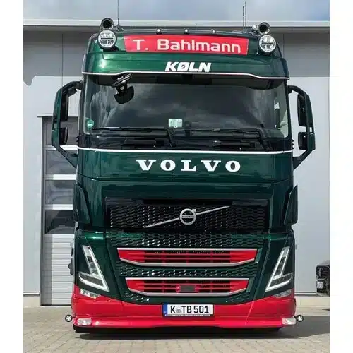 Solarguard underfanger Volvo FH4/FH5 + FM5   12 CM Lys utval 12CM med 2 hvite talmu lykter