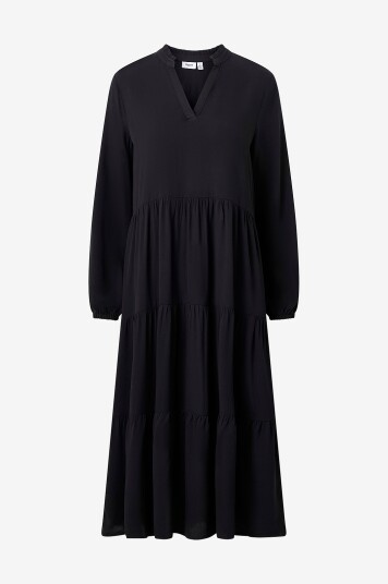 Saint Tropez   Kjole EdinaSZ Maxi LS Dress   Svart