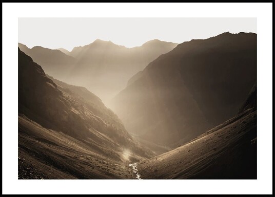 Valley of Calm at Sunrise Plakat Plakat / 100x150cm