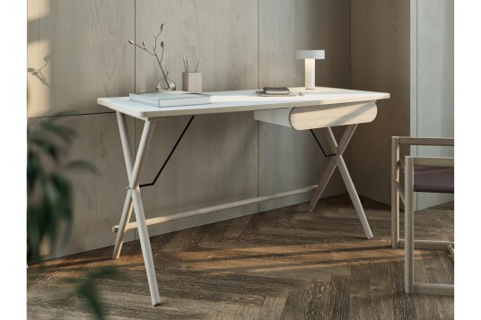 Aditiya Skrivebord 67x135 cm Hvit