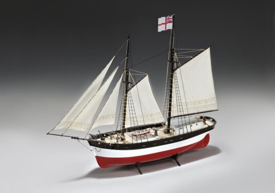 Amati - Hunter Q-Ship 1:60 Amati - Hunter Q-Ship 1:60
