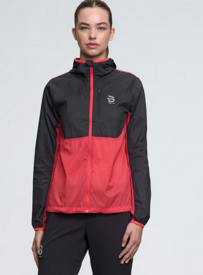 Dæhlie Jacket Active Løpejakke Dame 39300 Raidiant Red M Dæhlie Jacket Active Løpejakke Dame 39300 Raidiant Red M