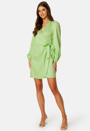 SELECTED FEMME Stine LS Short Wrap Dress Pistachio Green 36