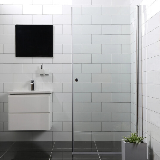 Bathlife Allsidig Dusjdør 90 cm, Sølv/Klart Glass Bathlife Allsidig Dusjdør 90 cm, Sølv/Klart Glass