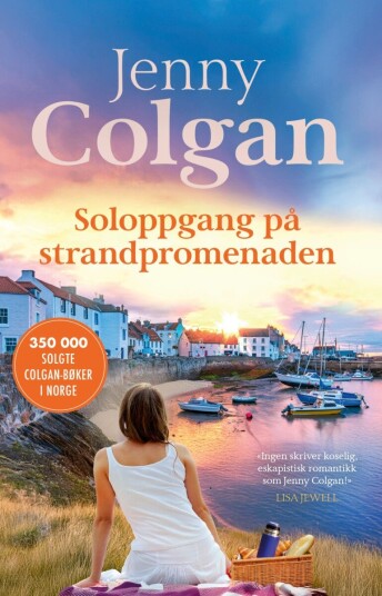 Soloppgang på strandpromenaden Soloppgang på strandpromenaden