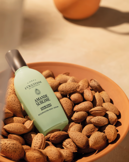 L'occitane En Provence Almond amande Resurfacing Body Serum
