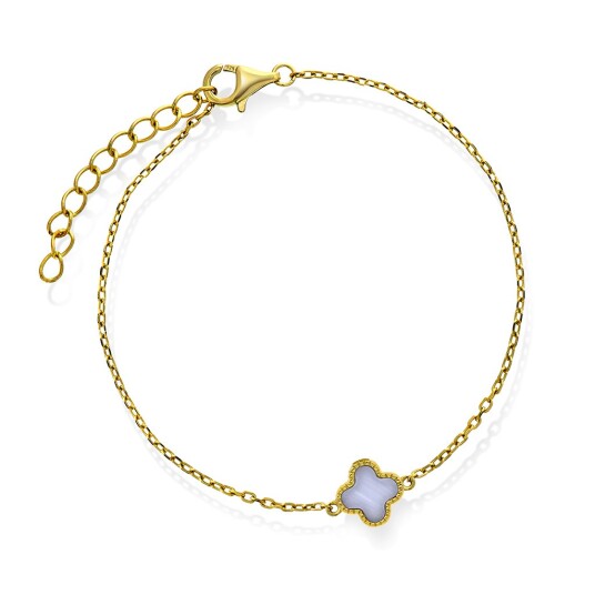 Pan Jewelry Kløver armbånd i forgylt 925 sølv med lyseblå sodalitt Pan Jewelry Kløver armbånd i forgylt 925 sølv med lyseblå sodalitt