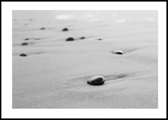 Small Stones On The Beach Plakat Plakat / 100x150cm