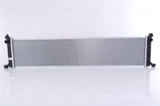 Radiator NISSENS 606454