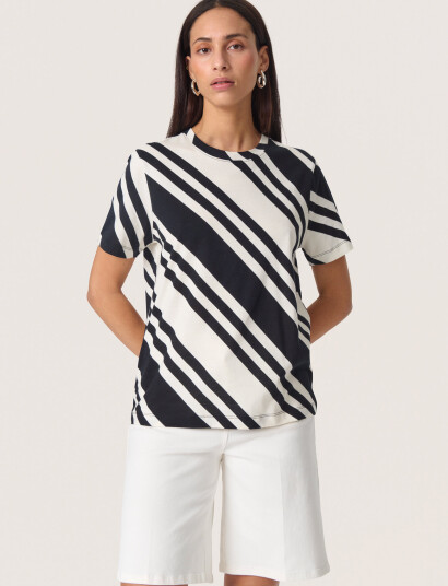 Soaked in Luxury Slaeve Tee - Black - XS