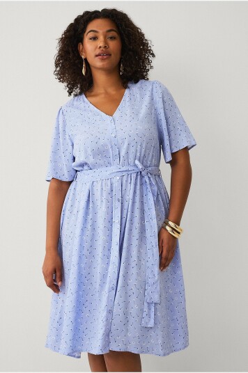 Ellos Plus collection   Kjole med draperte volangermer   Blå
