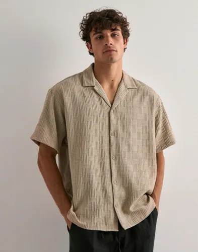 Jack & Jones Jjematteo Resort Shirt Ss Sn Kortermede skjorter Beige Jack & Jones Jjematteo Resort Shirt Ss Sn Kortermede skjorter Beige