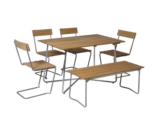 Grythyttan Stålmöbler B25 spisegruppe Oljert eik/galvanisert stål 4 stoler, benk 110 cm & bord 120 x 70 cm