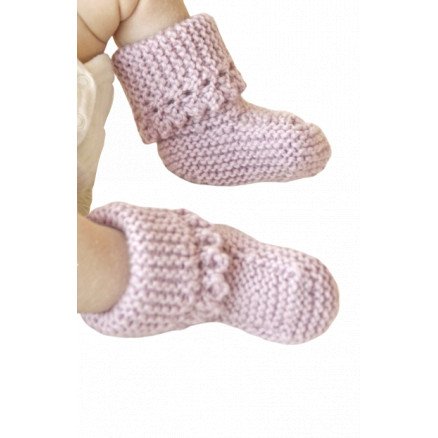 Lullaby Booties by DROPS Design Baby Tøfler Strikkeoppskrift str 0 mdr 4 år