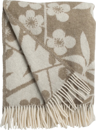 Almedahls Körsbärsträdgården pledd 130x170 cm Brun offwhite Almedahls Körsbärsträdgården pledd 130x170 cm Brun offwhite