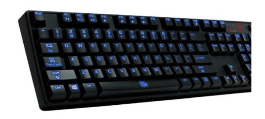 Tt Esports Kb-Piz-Klblus-01 Full-Size 100% Koblet Med Ledninger Ikke Trådløs Usb Qwerty Sort