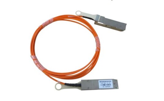 Blueoptics Mc2206310-010-Bo 10 M Qsfp Qsfp Hankjønn/Hankjønn