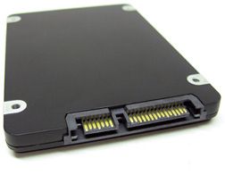 Fujitsu SSD - 32 GB - SATA 3Gb/s