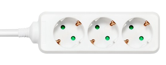 DELTACO outlet 3xCEE 7/3 1xCEE 7/7 3m white