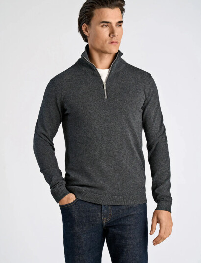 Lindbergh 100% Recycle Knit Half Zip - Black - L