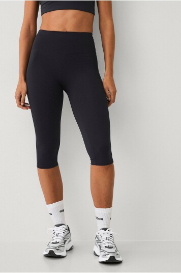 Ellos STUDIO - Treningstights Capri Tights Flat Front Core - Svart