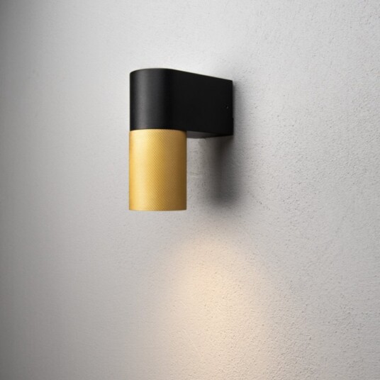 Temi Vegglampe ned LED GU10 Svart/Gull med Klart glass Temi Vegglampe ned LED GU10 Svart/Gull med Klart glass