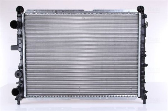 Radiator NISSENS 61842