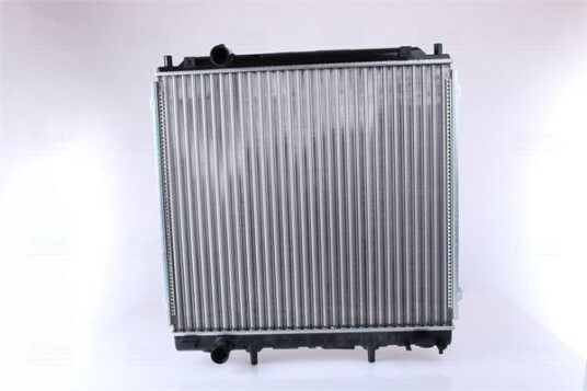 Radiator NISSENS 67483