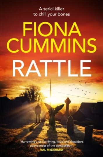 Rattle Av Fiona Cummins