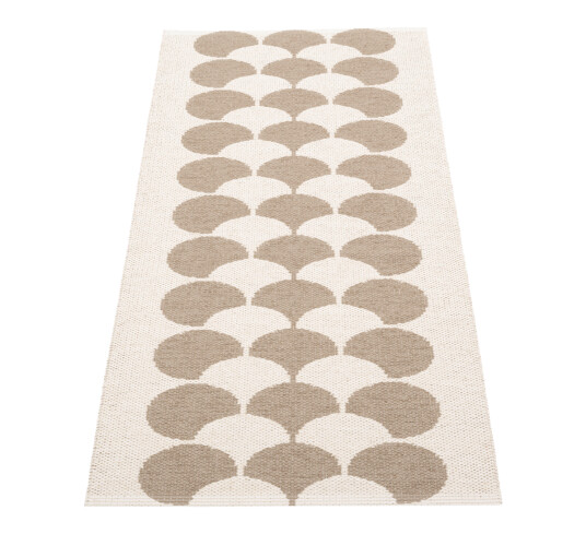 Pappelina Poppy matte potato vanilje 70x150 cm Pappelina Poppy matte potato vanilje 70x150 cm