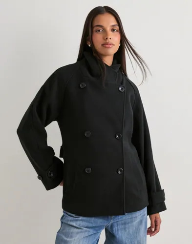 Nelly Svart Short Warm Trench Coat