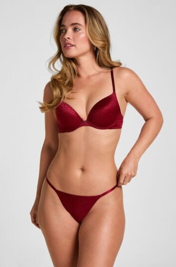 Hunkemöller Thong Jackie Rød