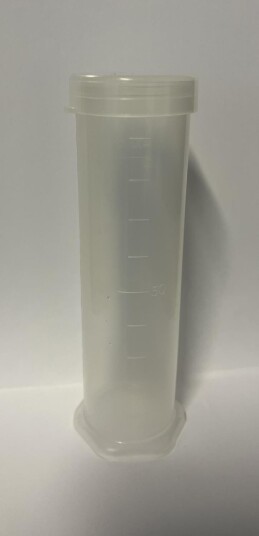Målebeger 100ml med lokk Målebeger 100ml med lokk