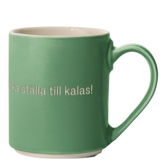 Design House Stockholm Astrid Lindgren krus jag vet en som ska ställa till kalas! 35 cl grønn Design House Stockholm Astrid Lindgren krus jag vet en som ska ställa till kalas! 35 cl grønn
