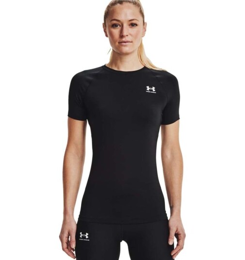 Under Armour Women's HeatGear Compression Short Sleeve S, Black