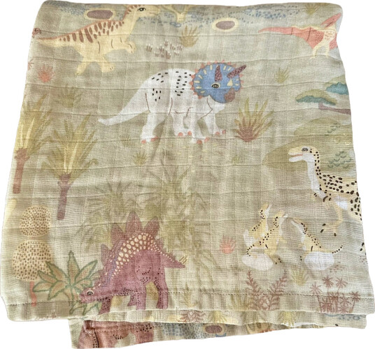 Majvillan Dinosaur Vibes Green Muslin Blanket 110X110 Cm - Green - 110X110CM